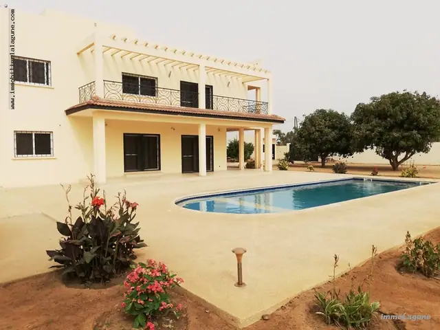 Villa à Somone — référence V2196