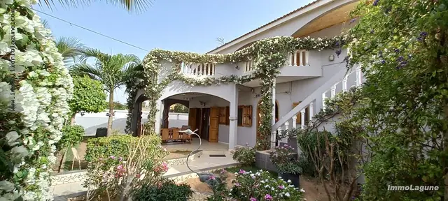 Villa à Mbour — référence V2909