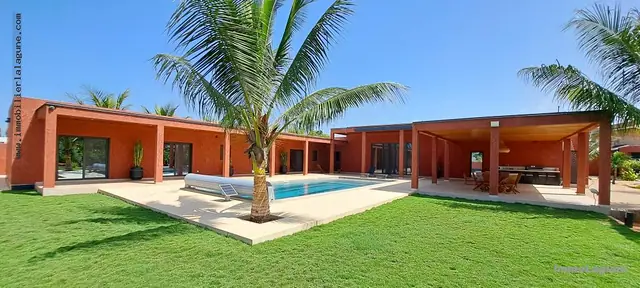 Villa à Somone — référence V2943