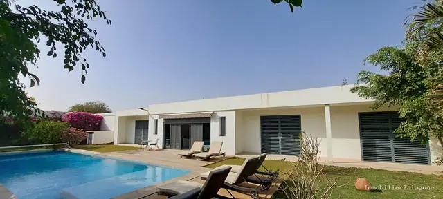 Villa à Saly — référence V3137