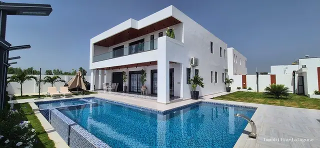 Villa à Ngaparou — référence V3216