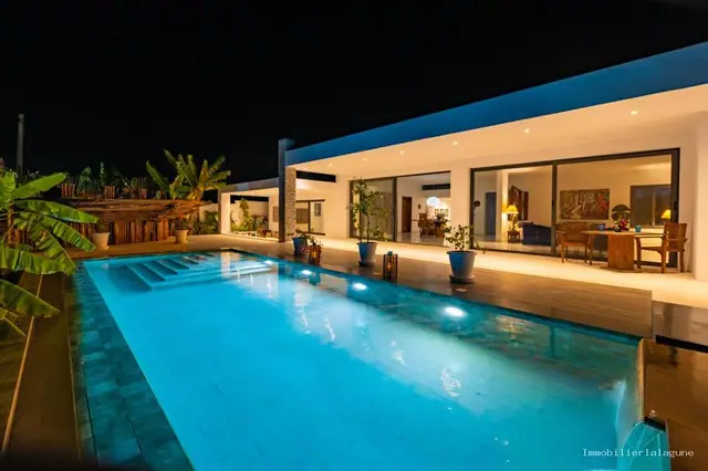 Villa à Nianing — référence V3318