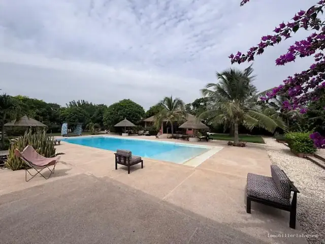 Villa à Warang — référence V3324