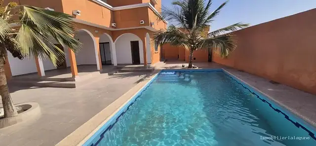 Villa à Warang — référence V3331