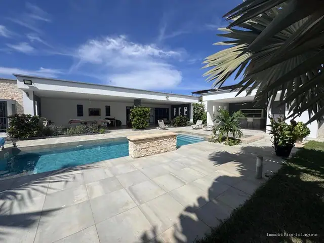 Villa à Ngaparou — référence V3304