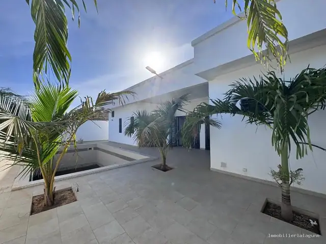 Villa à Somone — référence V3348