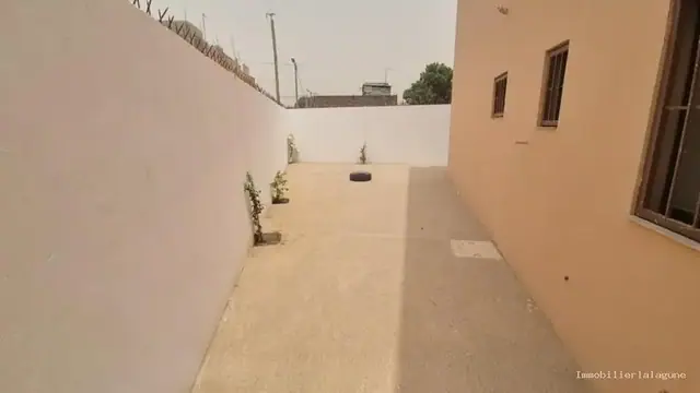 Commerce à Saly — référence C3358