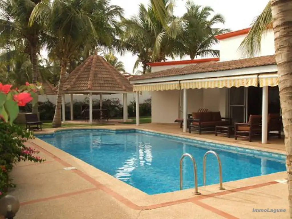 Villa 240 m² à Saly — photo 4