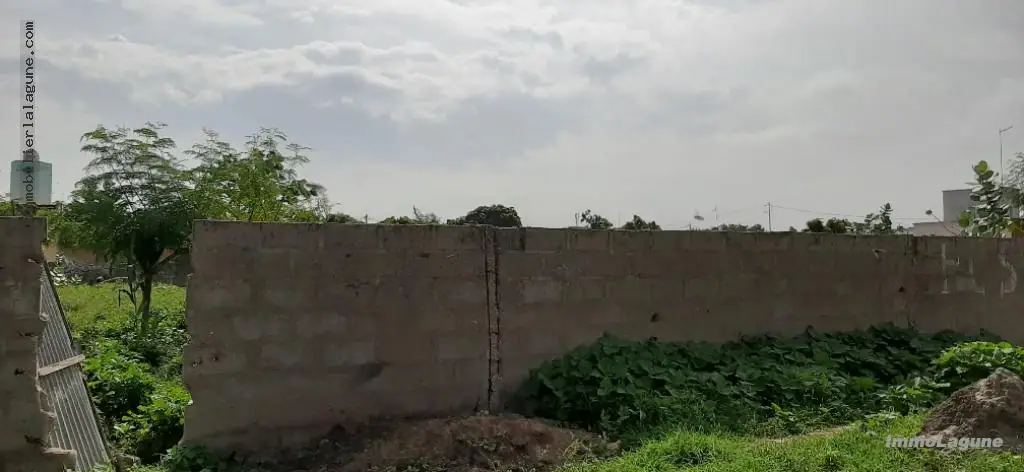 Terrain 1 200 m² à Nguekhokh — photo 2