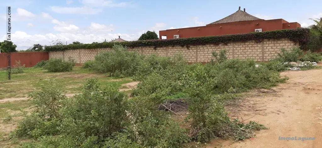 Terrain à Ngaparou — référence T2673