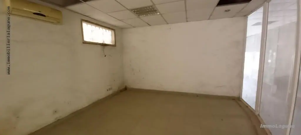 Commerce 115 m² à Saly — photo 4