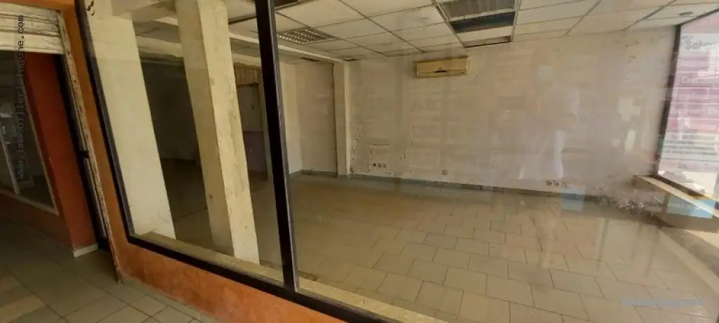 Commerce 115 m² à Saly — photo 2