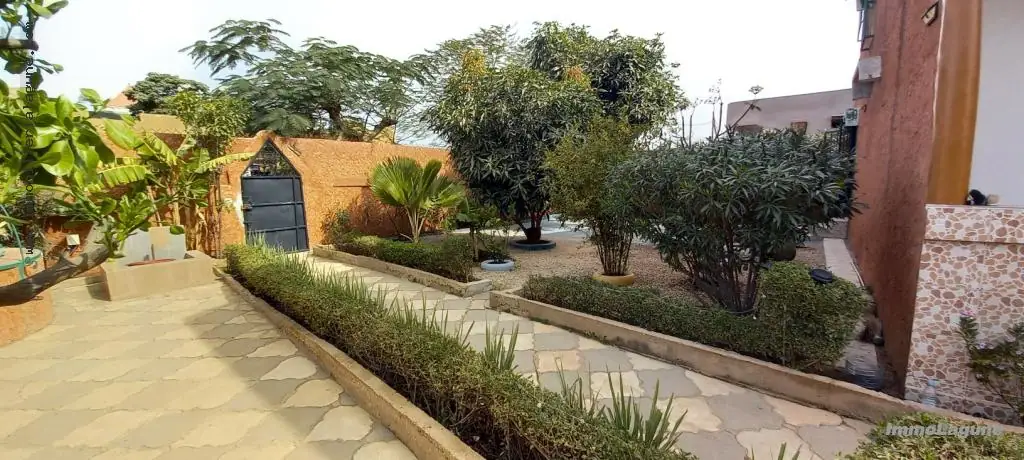 Villa 250 m² à Mbour — photo 4
