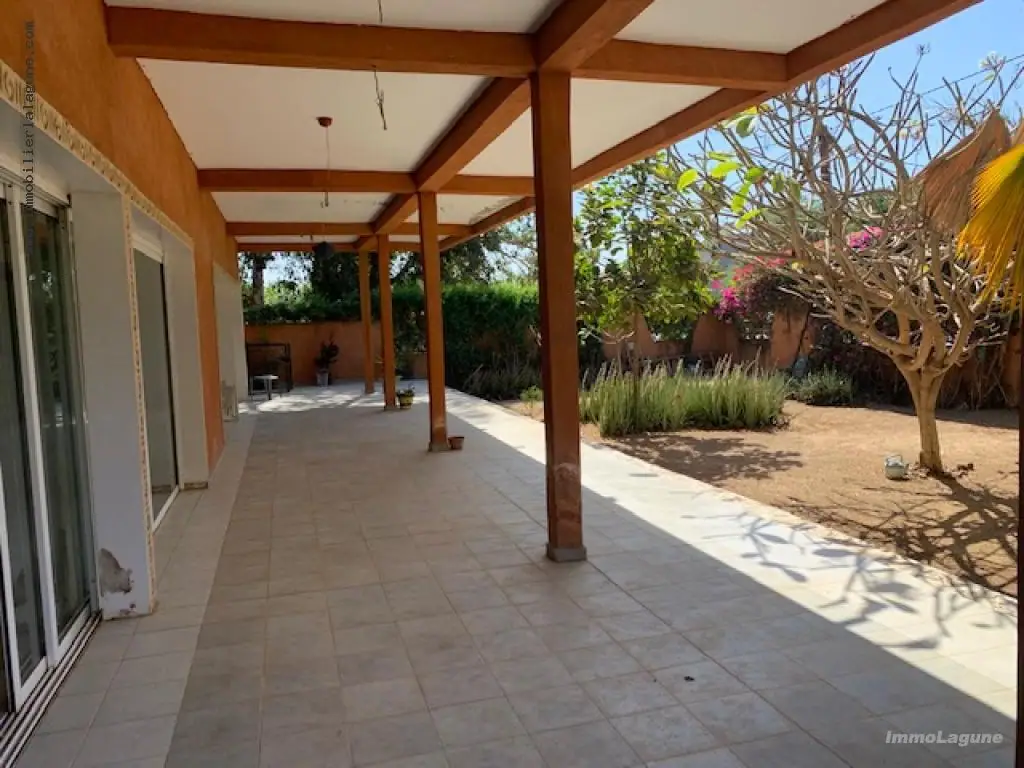 Commerce 270 m² à Ngaparou — photo 3