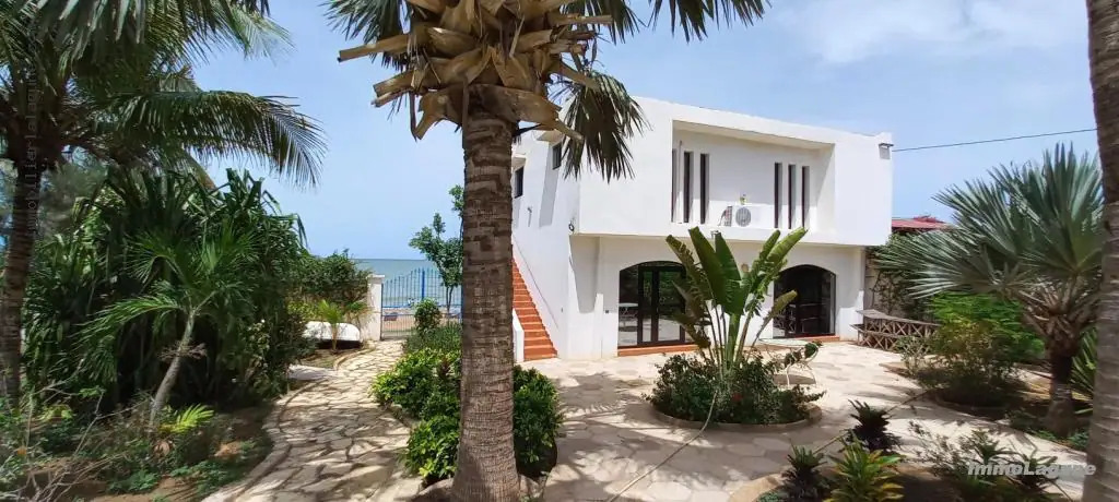 Villa 650 m² à Mbour — photo 3