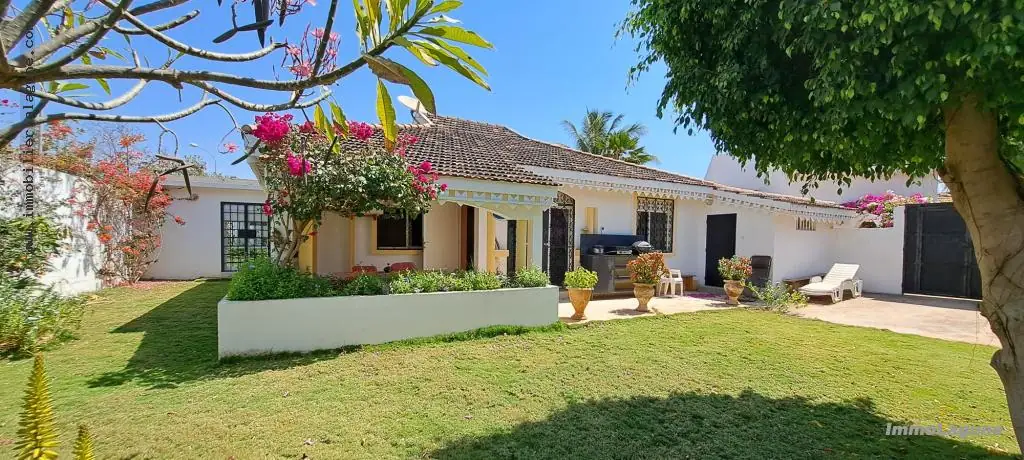Villa à Saly — référence V3007