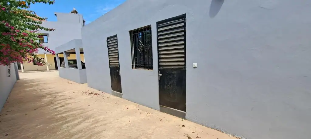 Commerce 450 m² à Ngaparou — photo 3