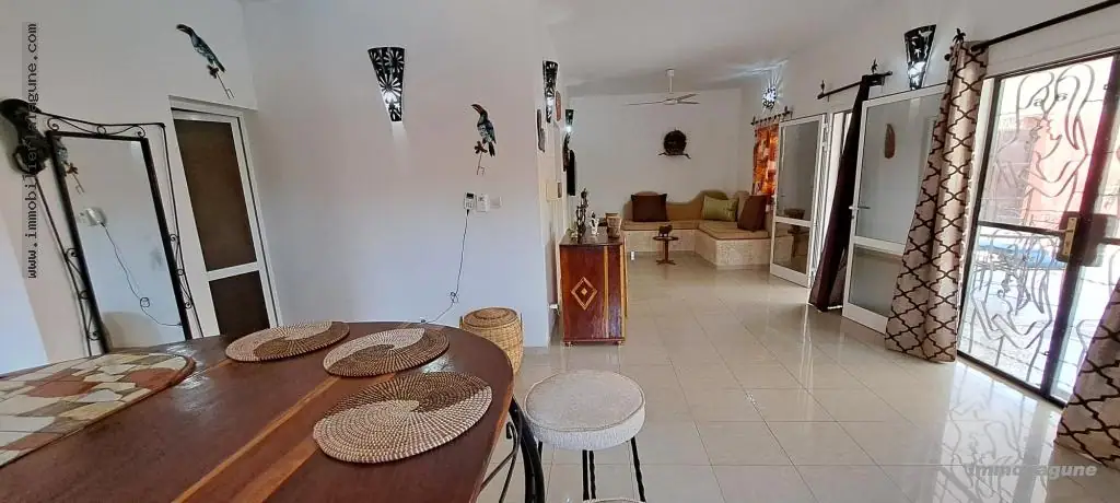 Villa 136 m² à Warang — photo 5