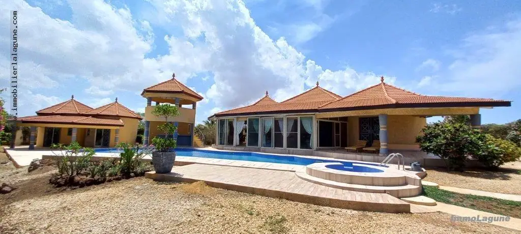 Villa à Somone — référence V3078