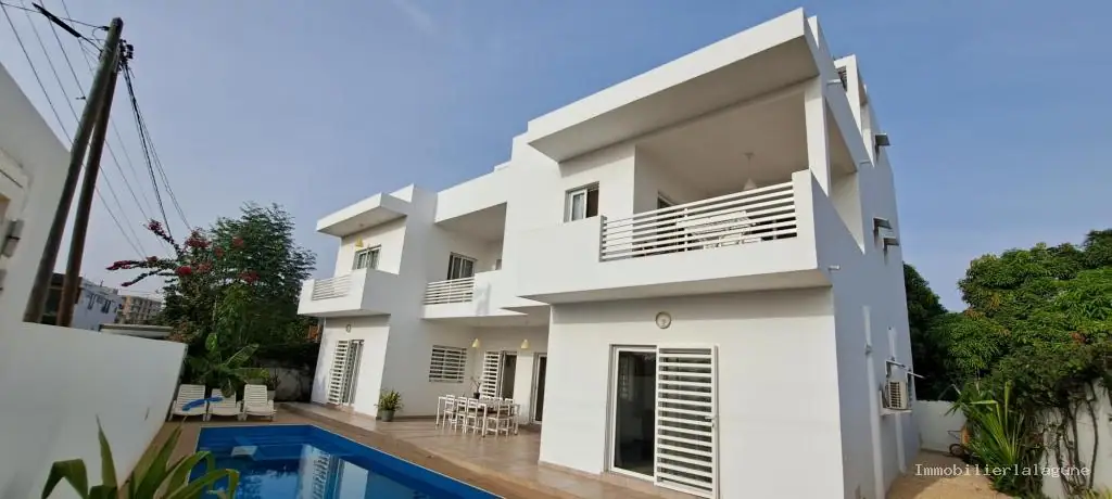 Villa à Somone — référence V3097