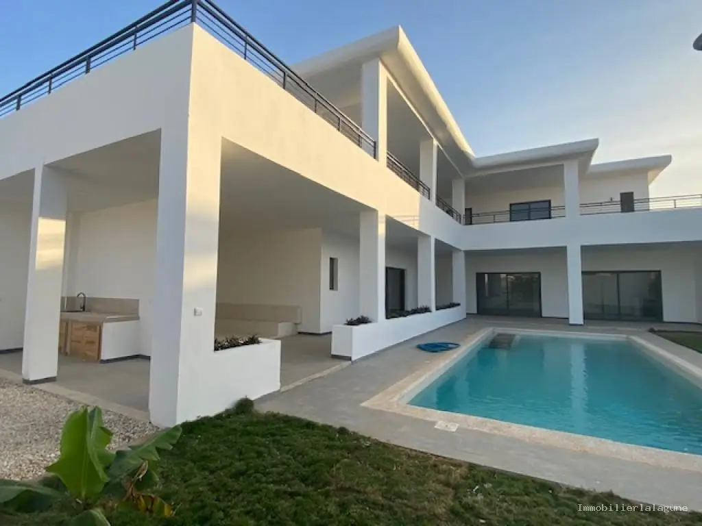 Villa 320 m² à Ngaparou — photo 4