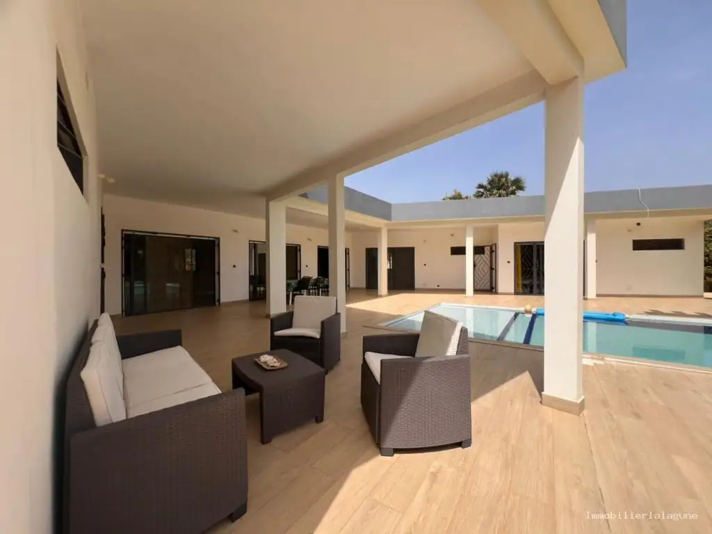 Villa 369 m² à Saly — photo 4