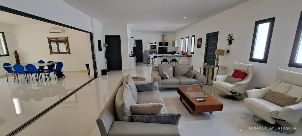 Villa 230 m² à Saly — photo 4
