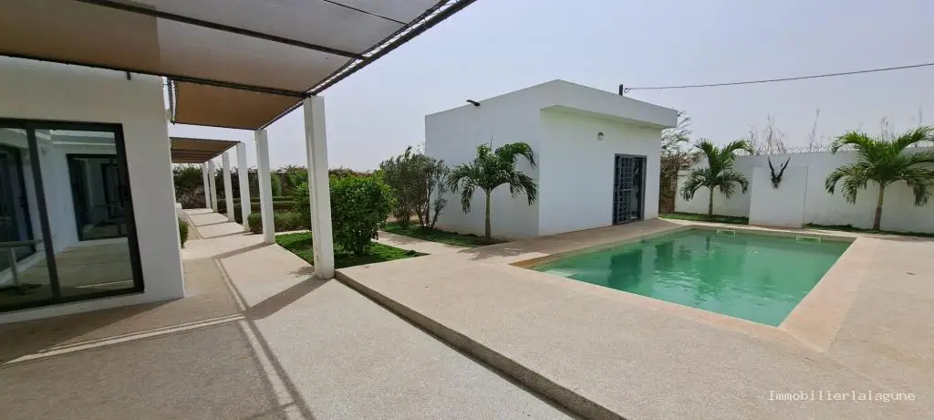 Villa 255 m² à Sinthiane — photo 3