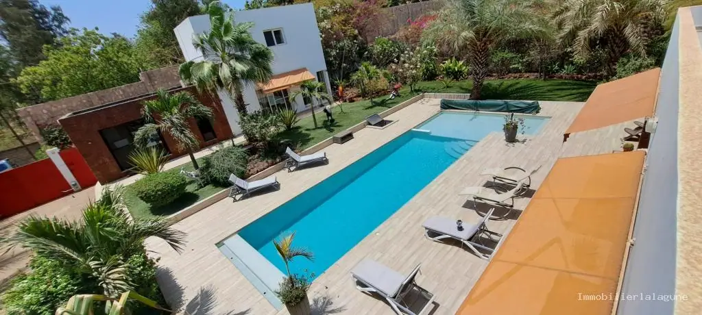 Villa 380 m² à Nianing — photo 3