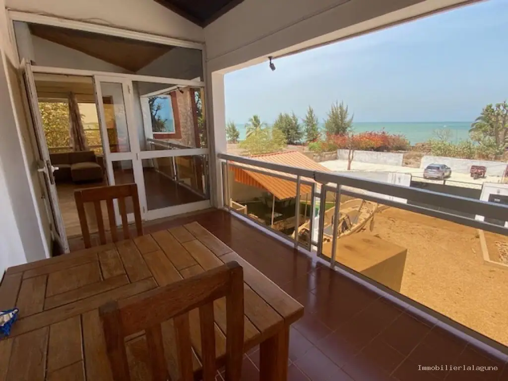 Villa 390 m² à Warang — photo 3