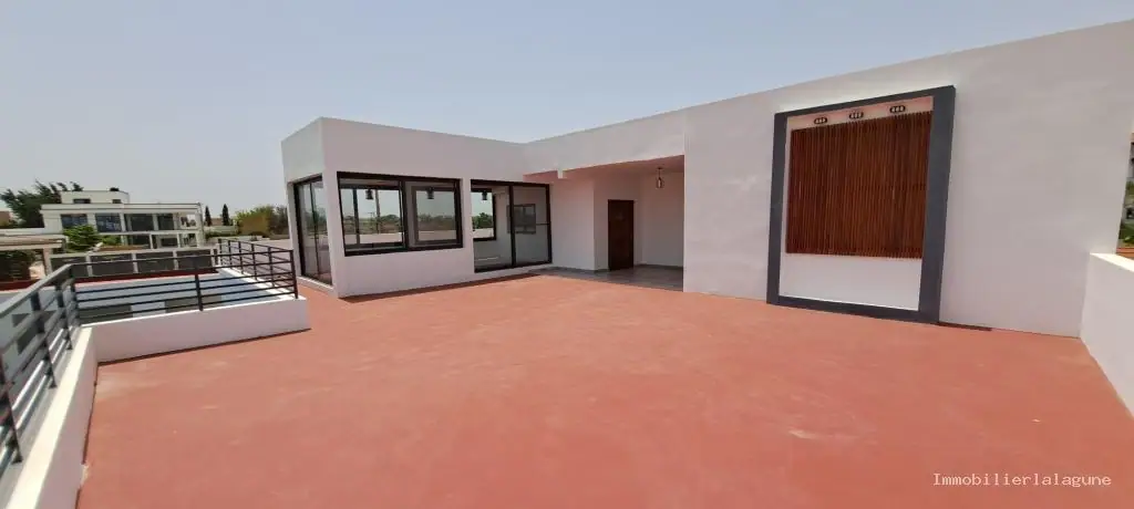 Villa 330 m² à Saly — photo 4