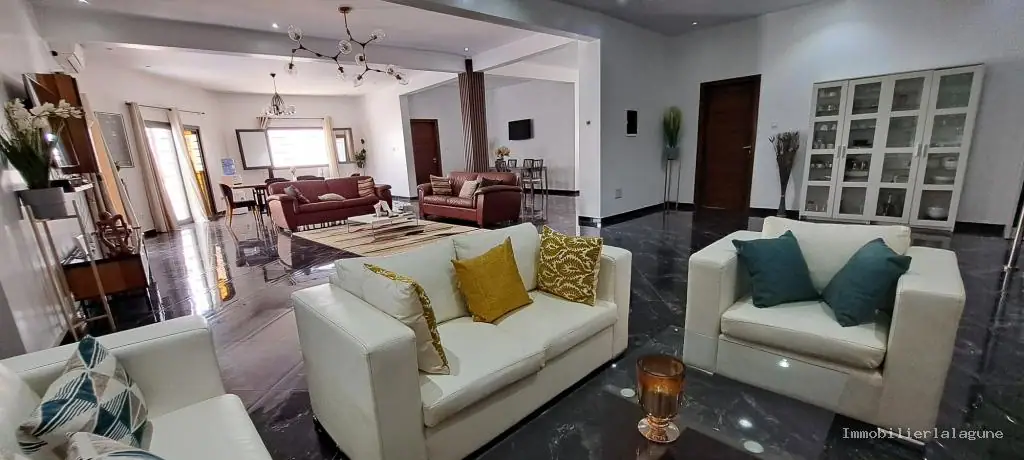 Villa 330 m² à Saly — photo 5