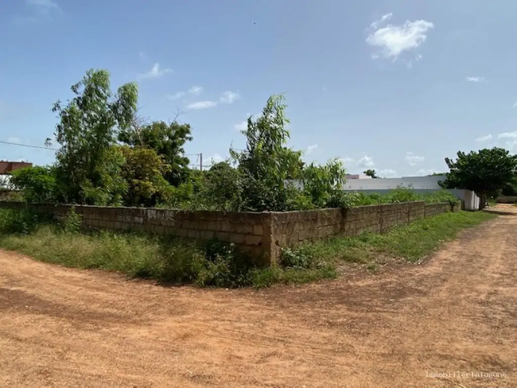 Terrain à Ngaparou — référence T3200