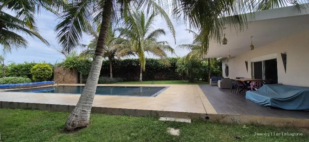 Villa 390 m² à Nguerigne — photo 2