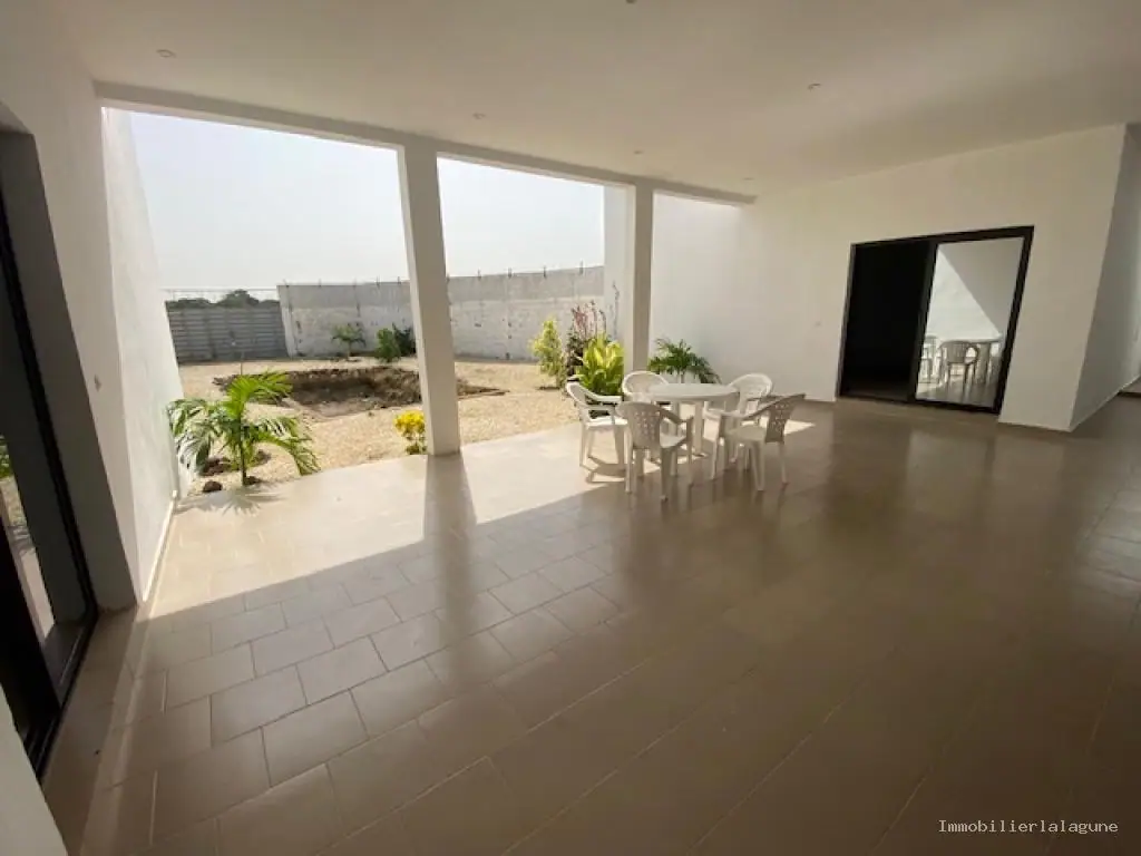 Villa 265 m² à Saly — photo 3