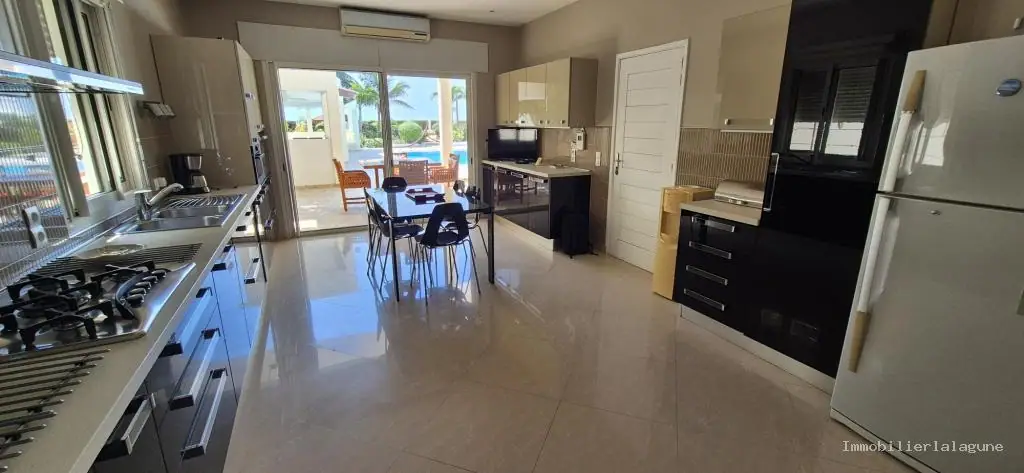 Villa 450 m² à Saly — photo 4