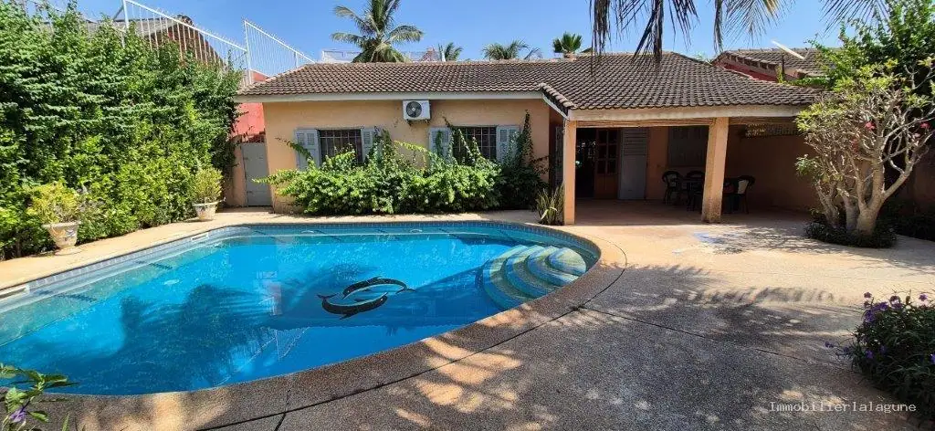 Villa à Saly — référence V3230
