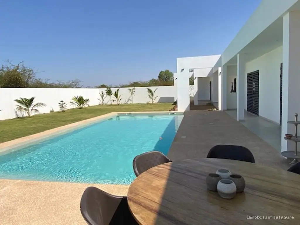 Villa 360 m² à Ngaparou — photo 4
