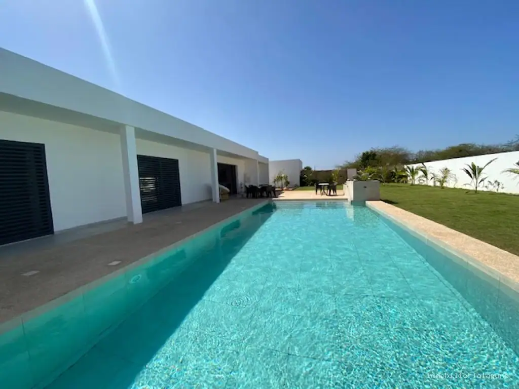 Villa 360 m² à Ngaparou — photo 2