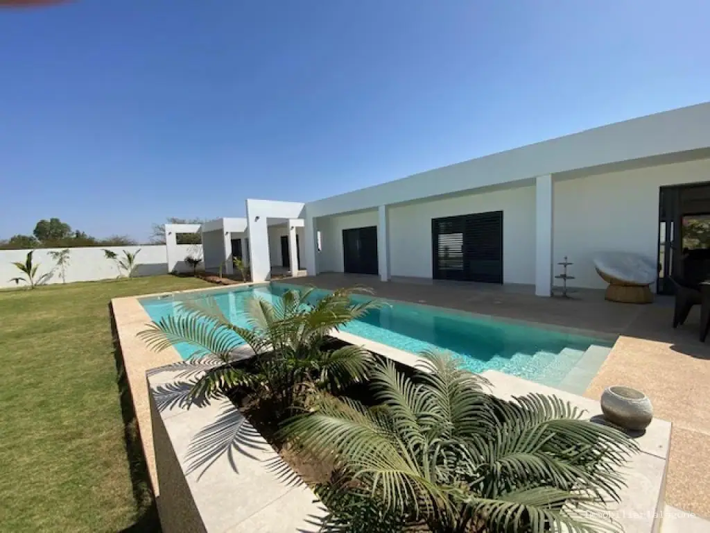 Villa à Ngaparou — référence V3233