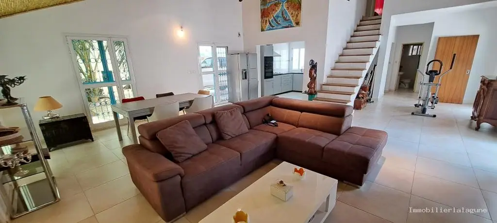Villa 240 m² à Saly — photo 5