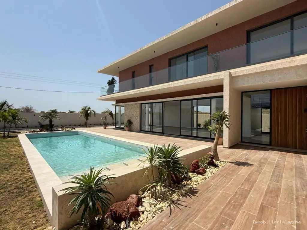 Villa 315 m² à Saly — photo 3