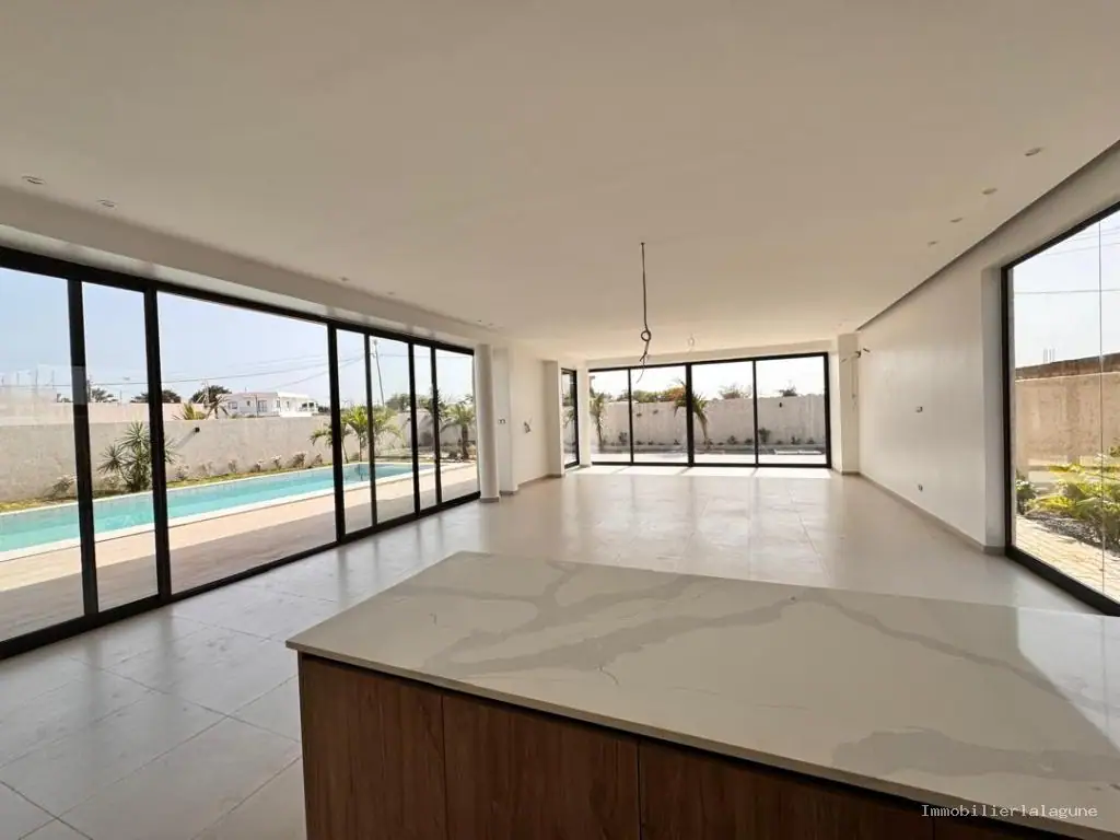 Villa 315 m² à Saly — photo 5