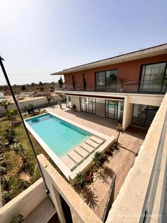 Villa 315 m² à Saly — photo 4