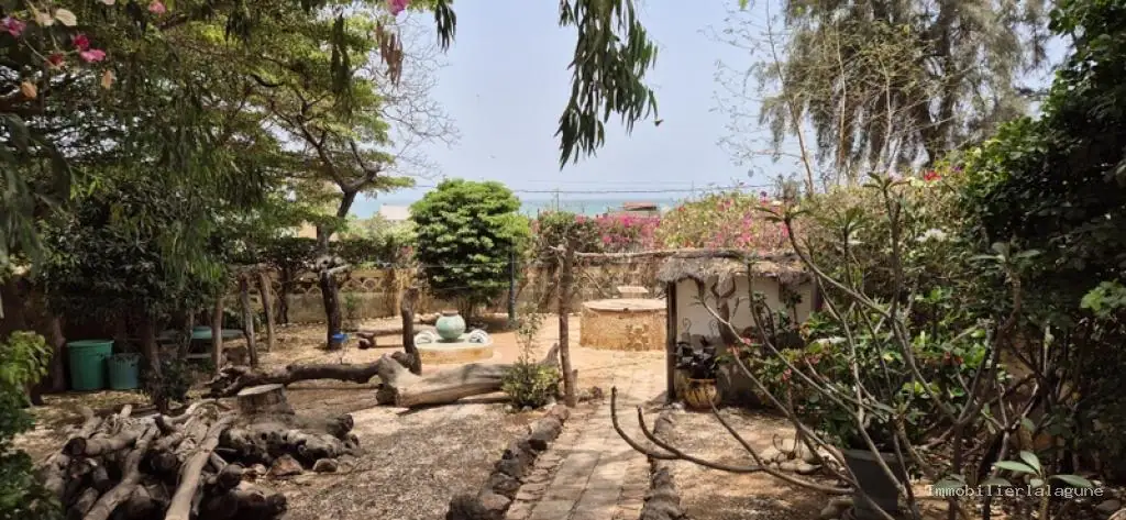 Commerce à Mbour — référence C3282