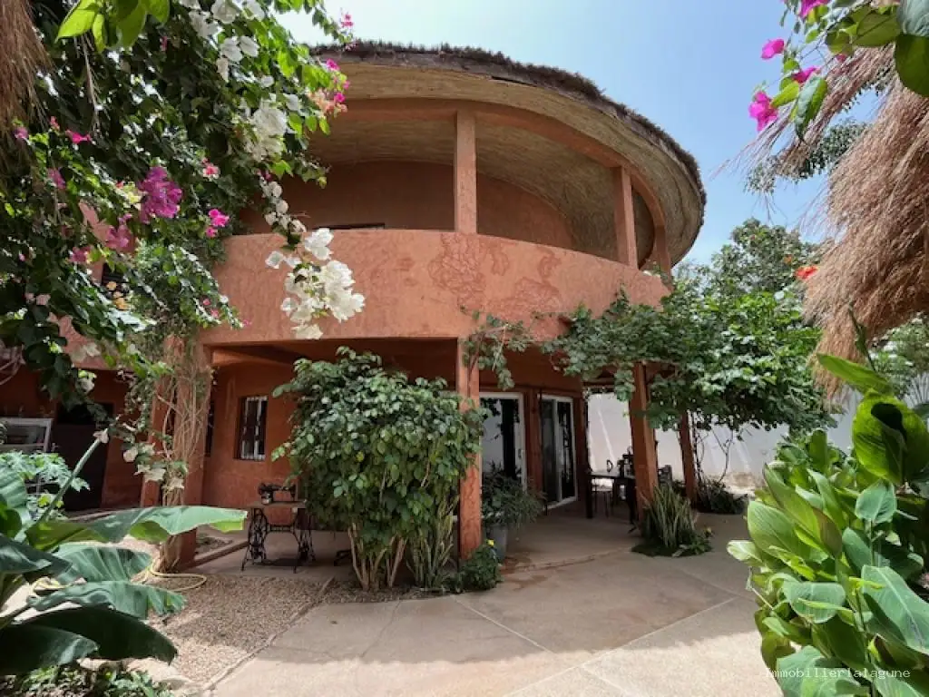 Villa 240 m² à Saly — photo 4