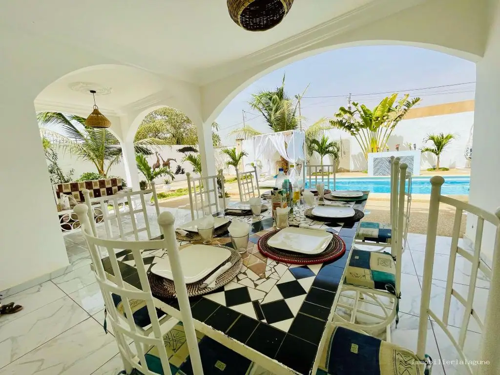 Villa 237 m² à Warang — photo 4