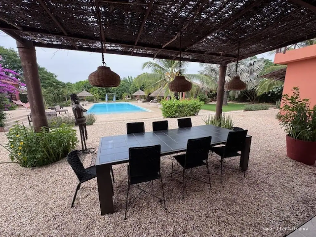 Villa 524 m² à Warang — photo 4
