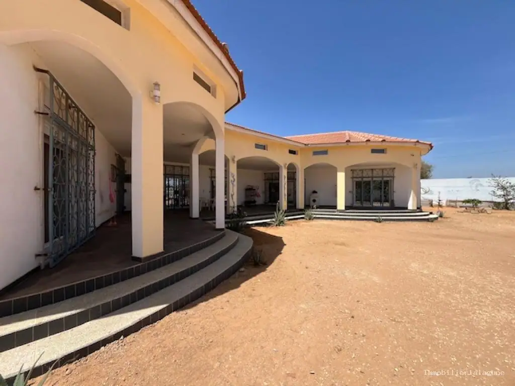 Villa à Nguerigne — référence V3360
